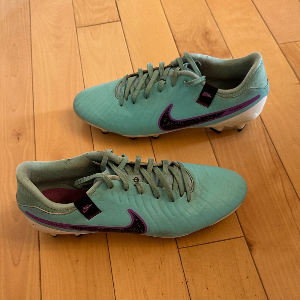 Nike Mint and Violet Women’s Soccer Cleats
